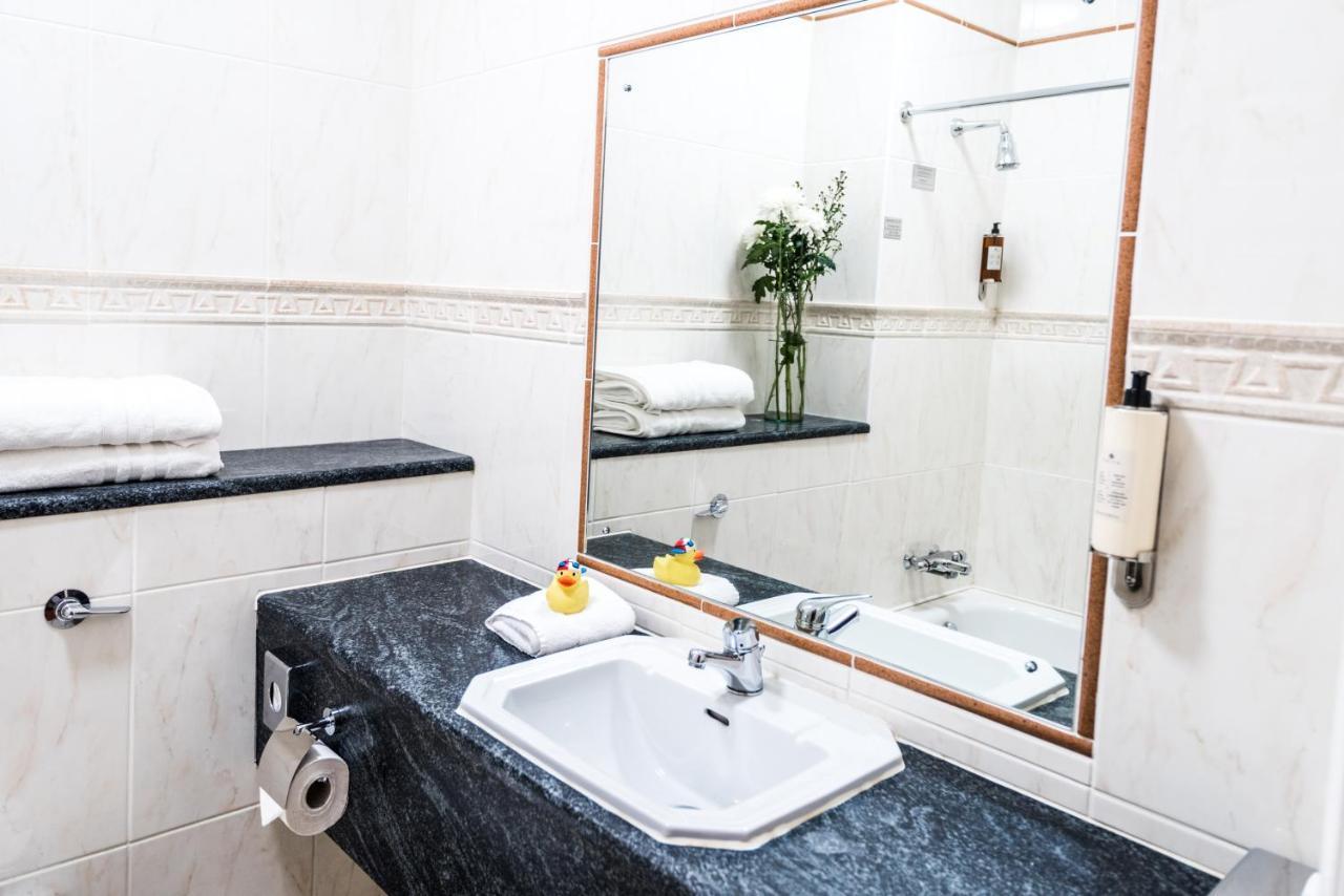 Clonakilty Park Hotel Экстерьер фото